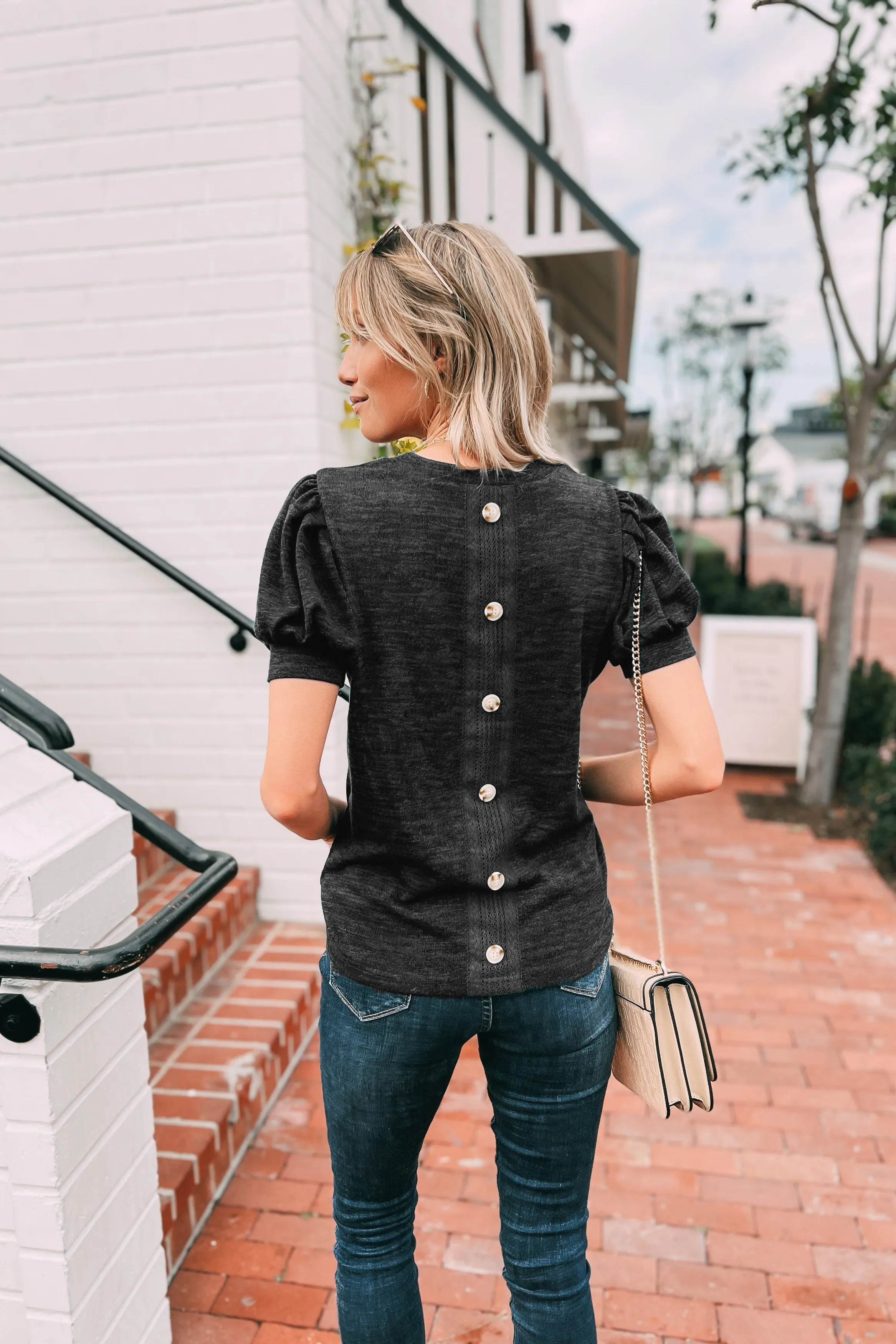 Button Back Puff Short Sleeve Top