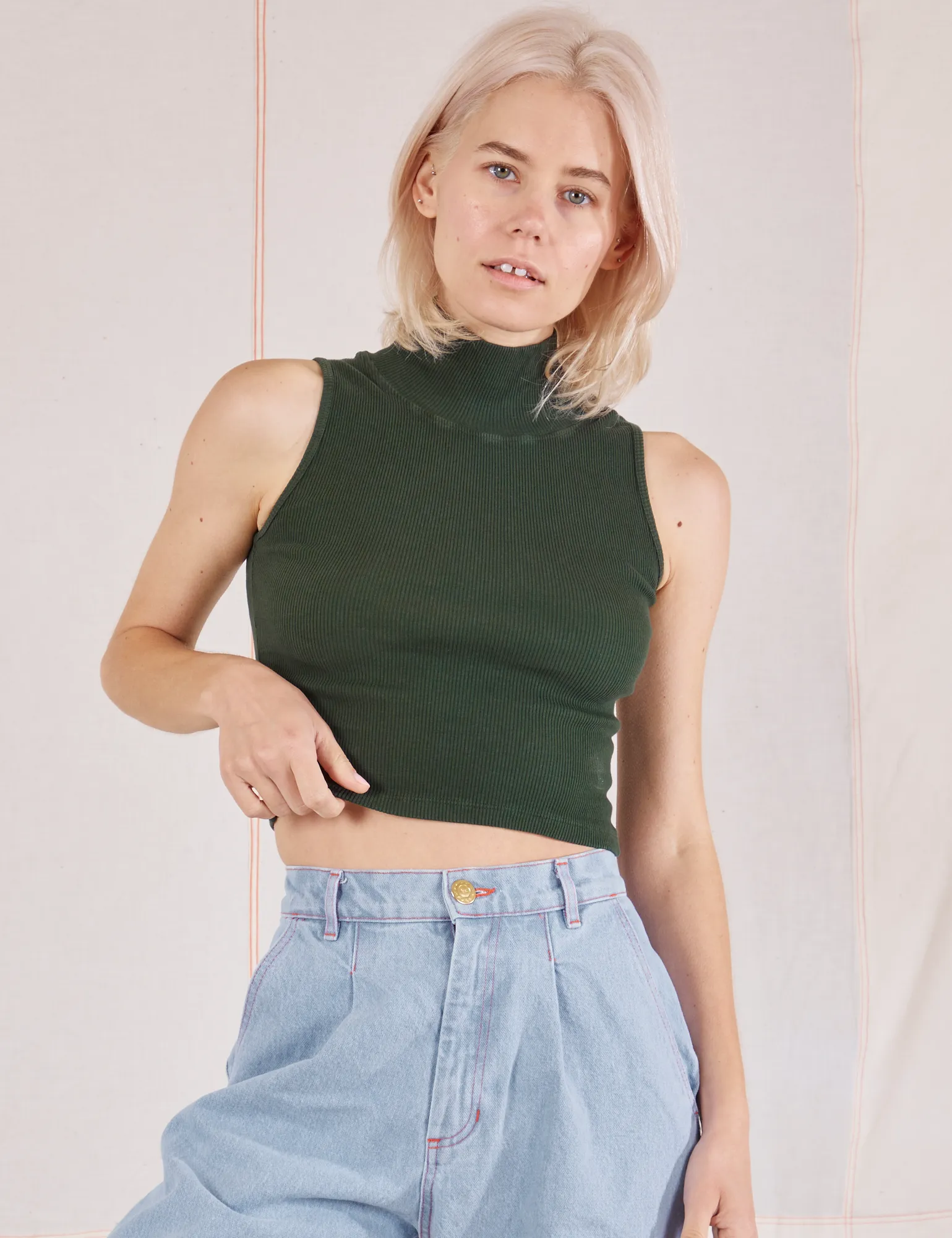 Sleeveless Essential Turtleneck - Swamp Green