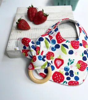 Summer Berries bib